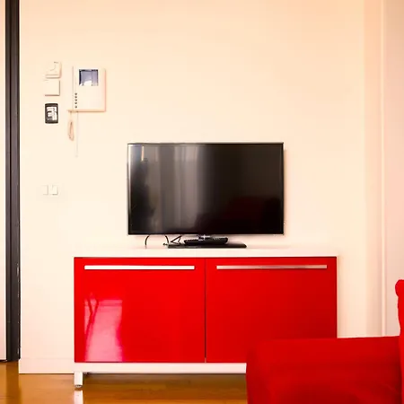 Bicocca Ultimo Piano Con Ampia Terrazza דירה מילאנו