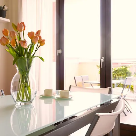 Apartamento Bicocca Ultimo Piano Con Ampia Terrazza Milão