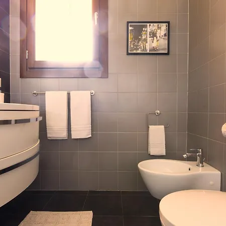 Apartamento Bicocca Ultimo Piano Con Ampia Terrazza *
