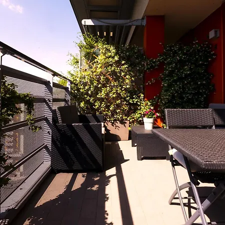Bicocca Ultimo Piano Con Ampia Terrazza דירה
